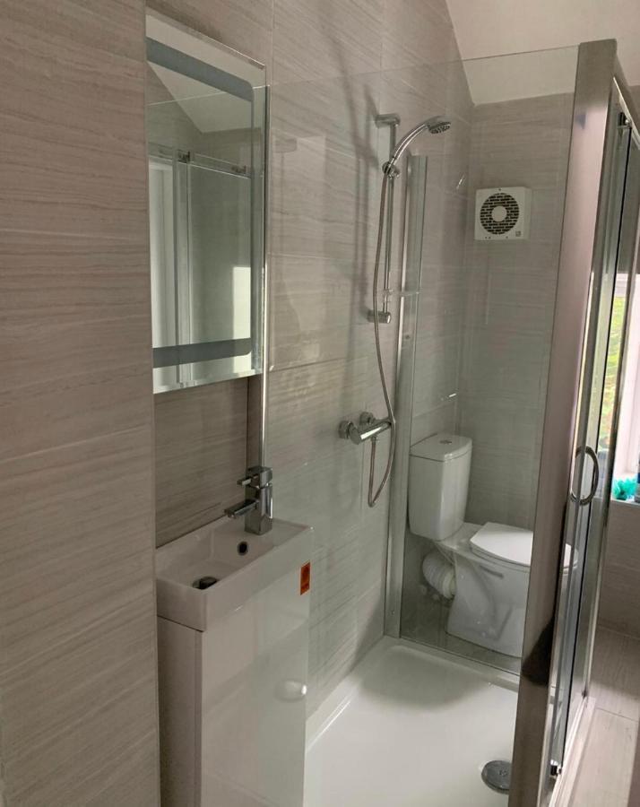 6 Eyre Square Lane Apartment Голуей Екстериор снимка